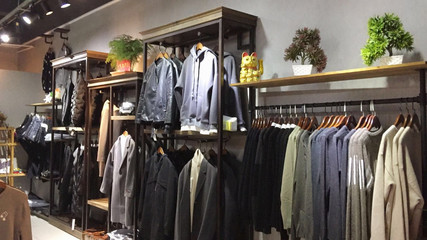 泗安潮流服裝店「LZ1995」開張啦 ,轉發有禮!